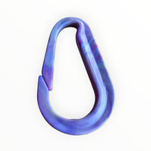 Afbeelding in Gallery-weergave laden, karabijnhaak gerecycled plastic de Jut Fabriek Terschelling