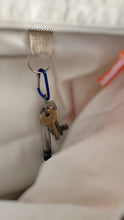 Afbeelding in Gallery-weergave laden, shopper baby luipaard keyring met sleutelbos