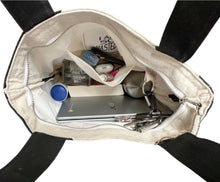 Afbeelding in Gallery-weergave laden, tote_bag_moo_musthave_inhoud