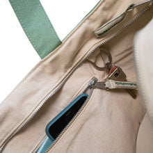 Afbeelding in Gallery-weergave laden, Duurzame shopper met rits Trendy Turtle biologisch katoen detailfoto binnenvak met rits
