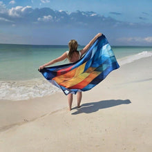 Afbeelding in Gallery-weergave laden, Sneldrogend strandlaken FLAME actiefoto - Duurzaam gemaakt van gerecycled plastic - SooBluu 100cm x 190cm
